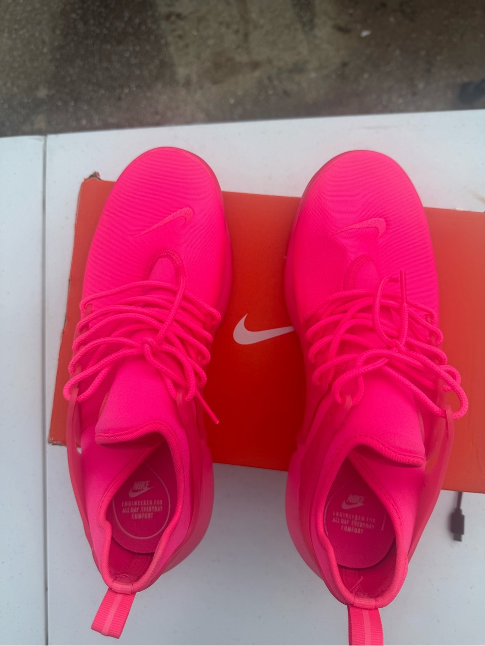 Nike Air Presto Women’s Athletic Neon Pink with Box